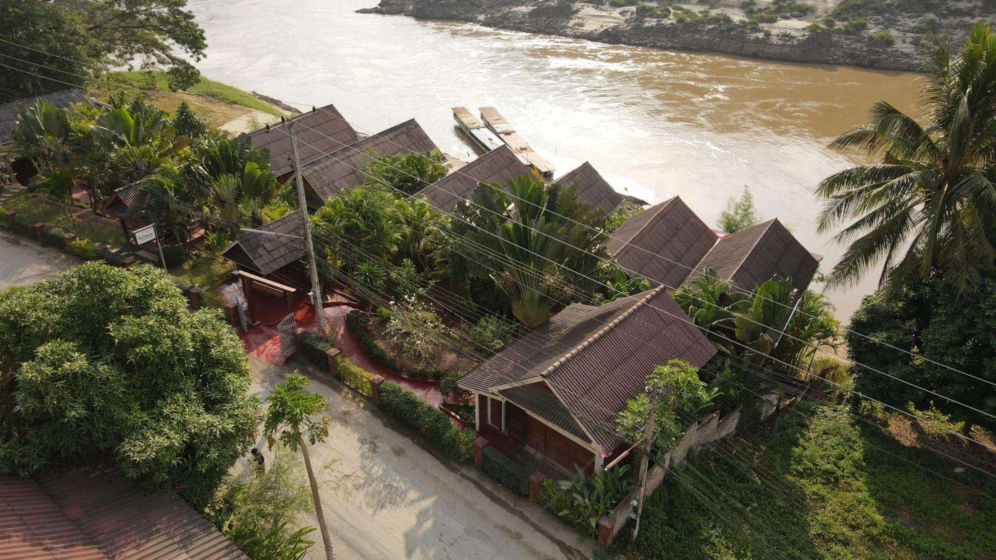 Mekong Riverside Lodge Muang Pakbèng المظهر الخارجي الصورة